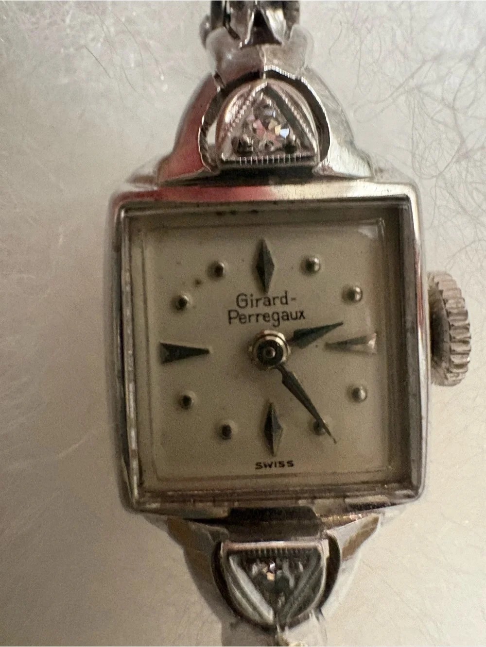 Girard-Perregaux Vintage Swiss Ladies Watch — Silver & Cream - Picture 2 of 11